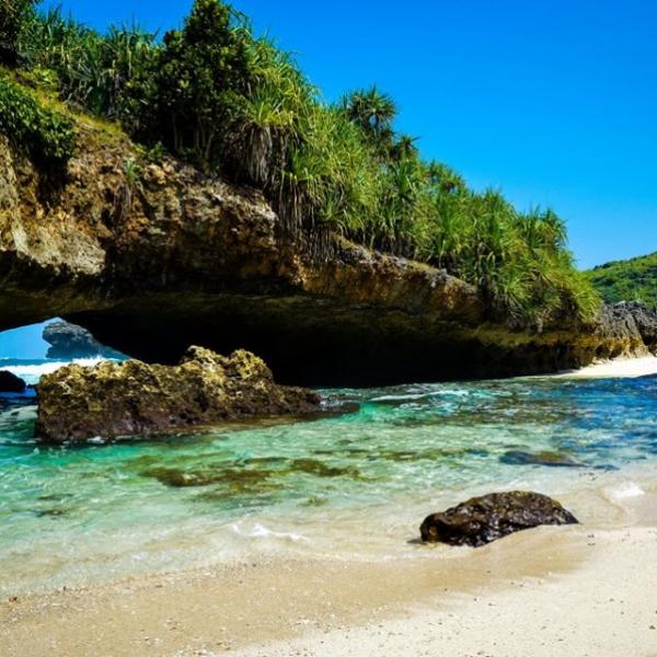  Paket Wisata Pacitan 2 Hari 1 Malam